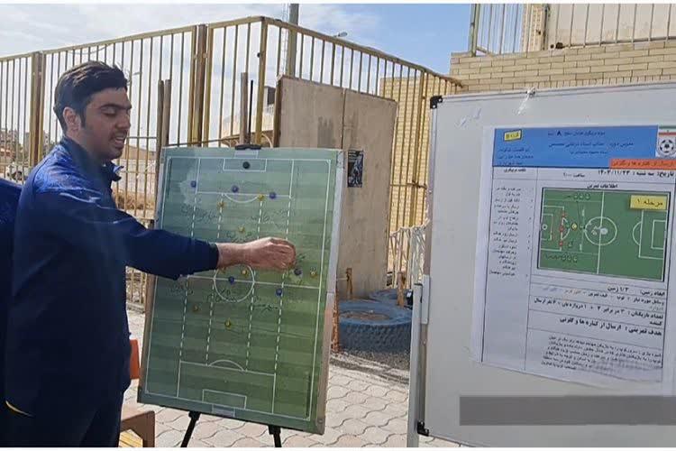 دانشجوی دانشگاه موفق به دریافت بالاترین مدرک مربیگری فوتبال آسیا شد