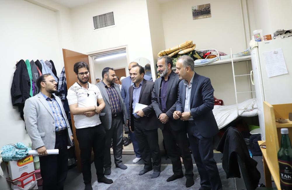 بازدید سرزده سرپرست دانشگاه از مجتمع خوابگاه های دانشجویی برادران