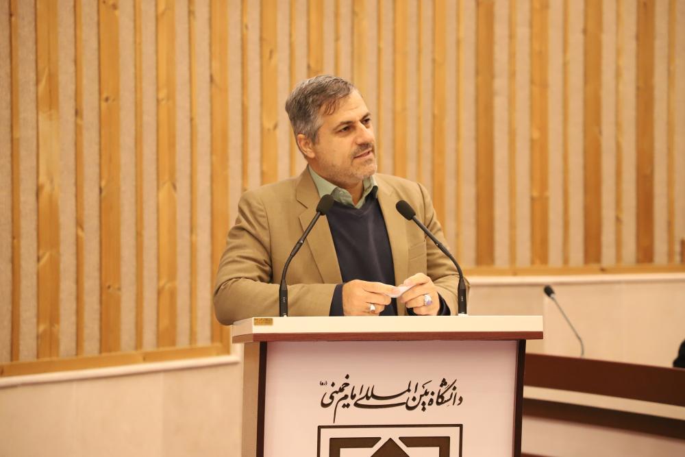 رشد 11 پله‌ ای دانشگاه بین المللی امام خمینی ره در آخرین رتبه بندی دانشگاه ها و موسسات پژوهشی