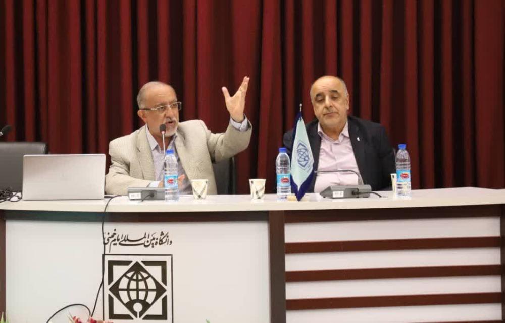 برگزاری نشست آموزشی"جایگاه و تأثیر استاد در نظام آموزشی "